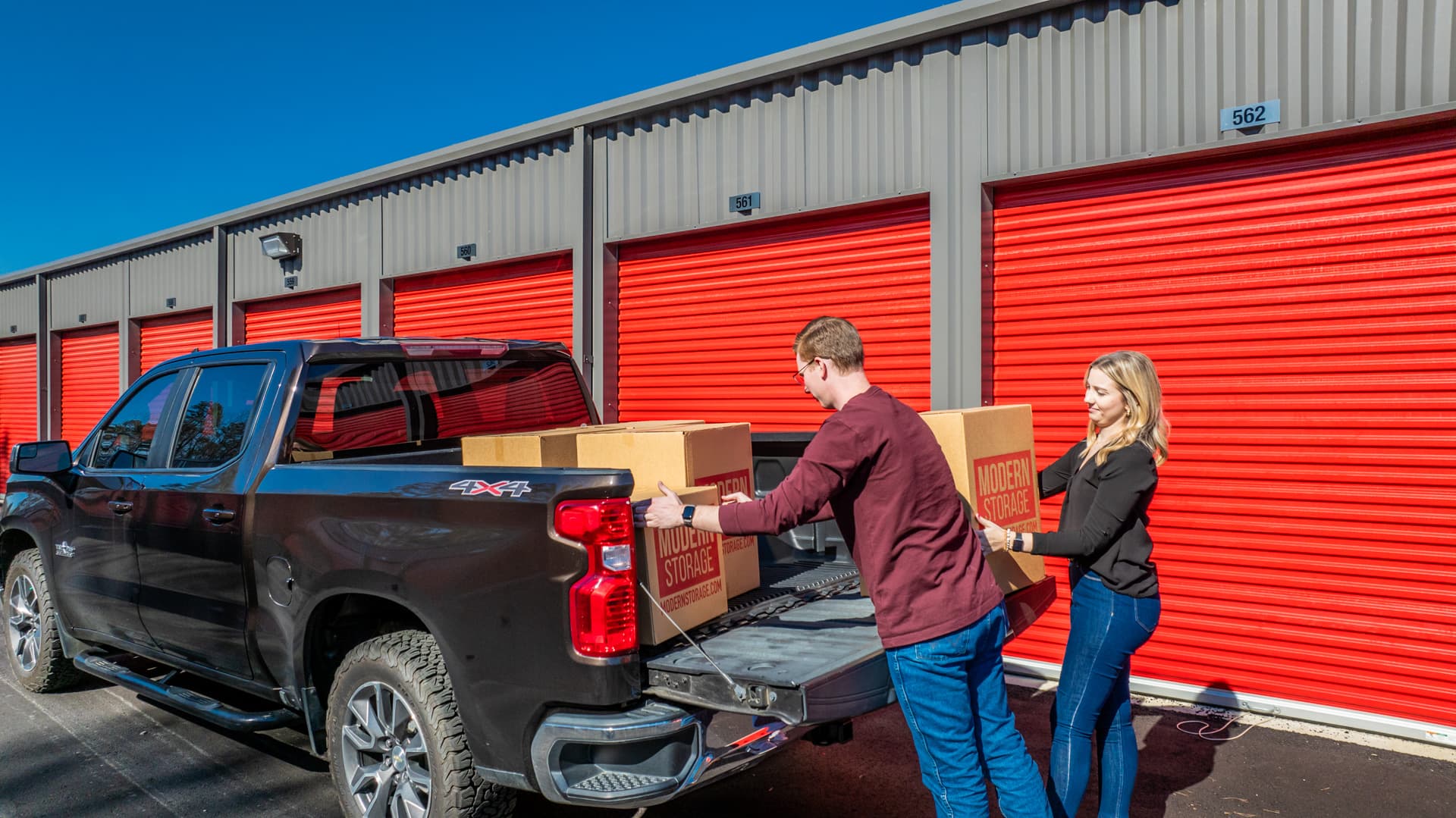 Drive-up storage